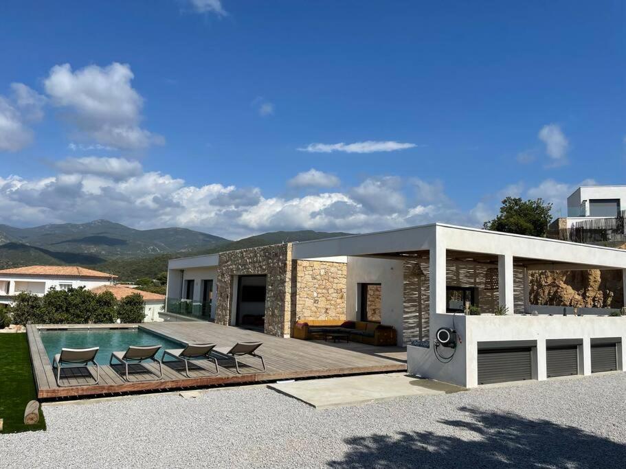 Villa Alandra Pietrosella ภายนอก รูปภาพ